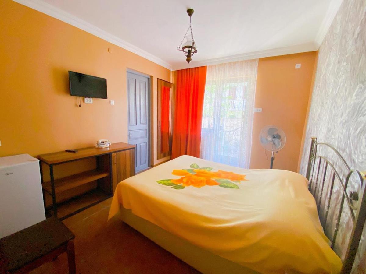 Hôtel Nino à Kobuleti Extérieur photo