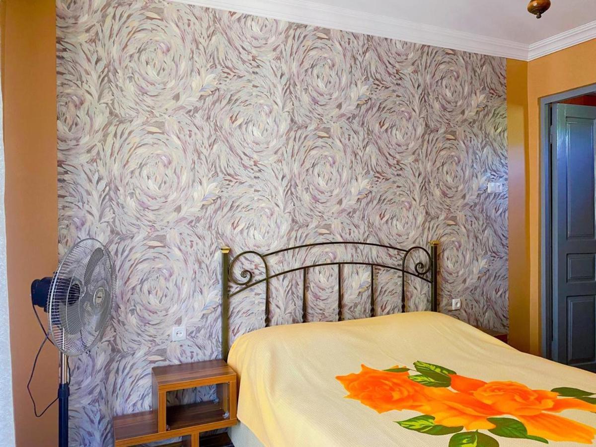 Hôtel Nino à Kobuleti Extérieur photo
